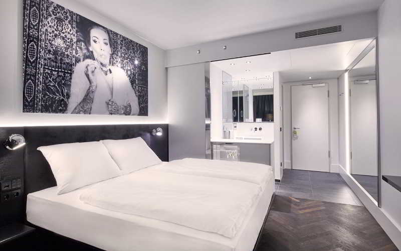 Hotel Amano Grand 3*