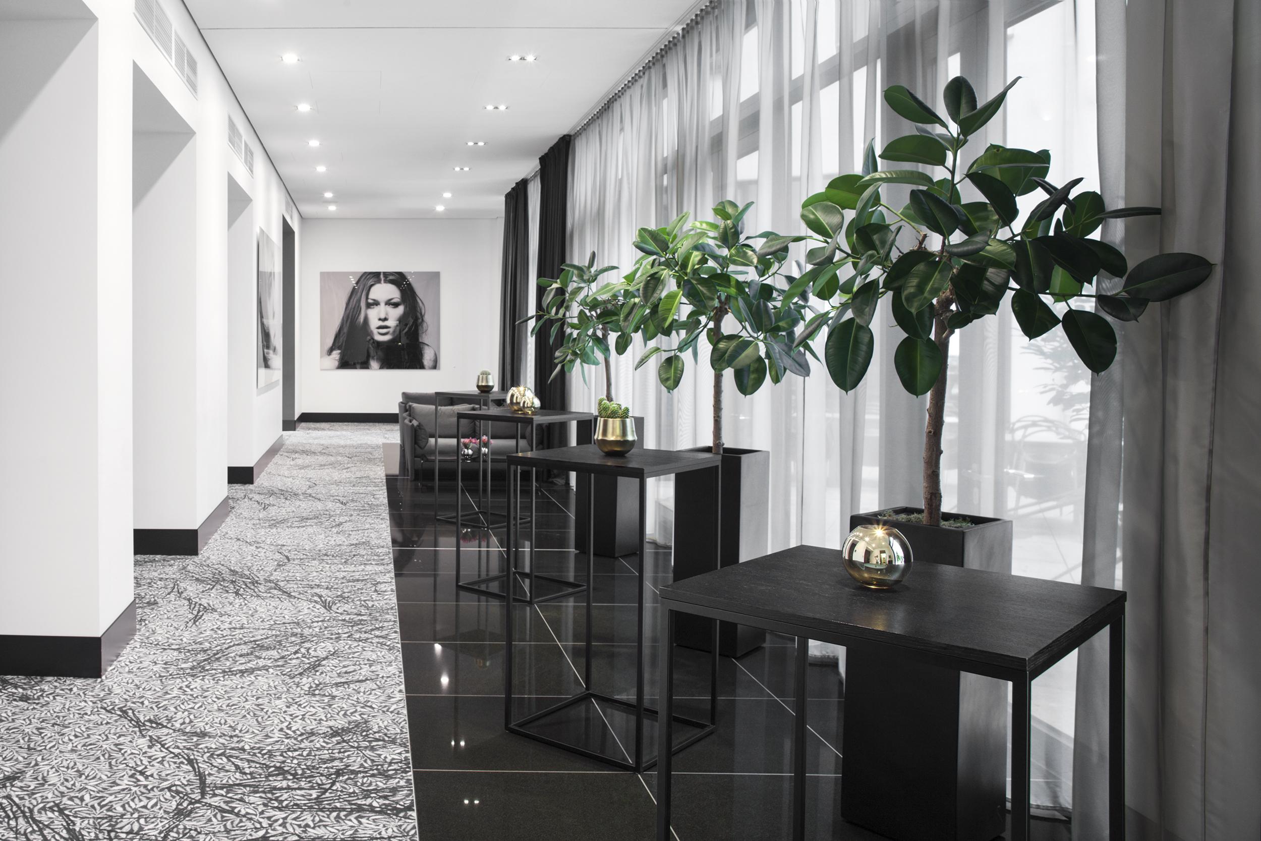 Amano Grand Hotel 3*
